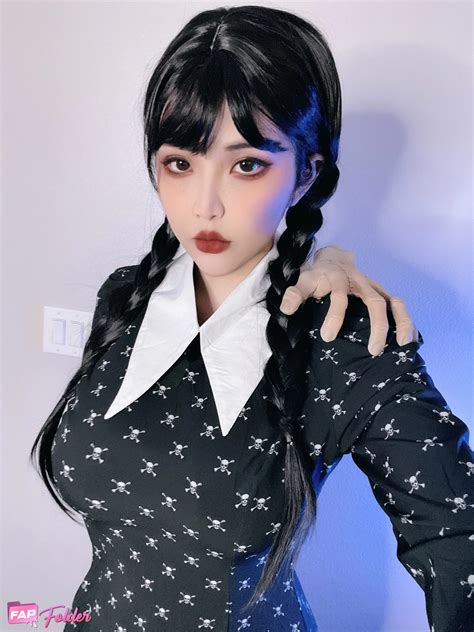 Hana Bunny Cosplay